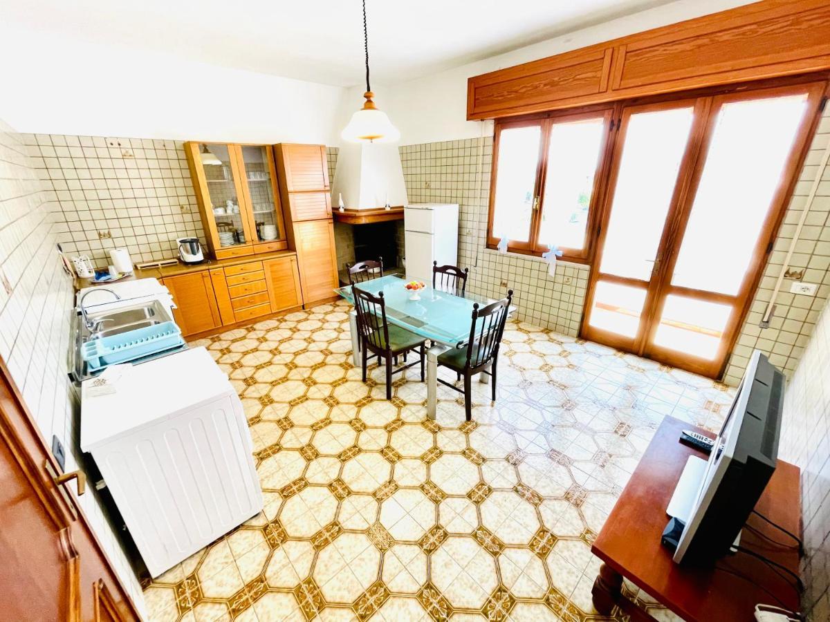 הוילה פולה Sa Domu Zara - Ampia Casa Con Terrazzo מראה חיצוני תמונה