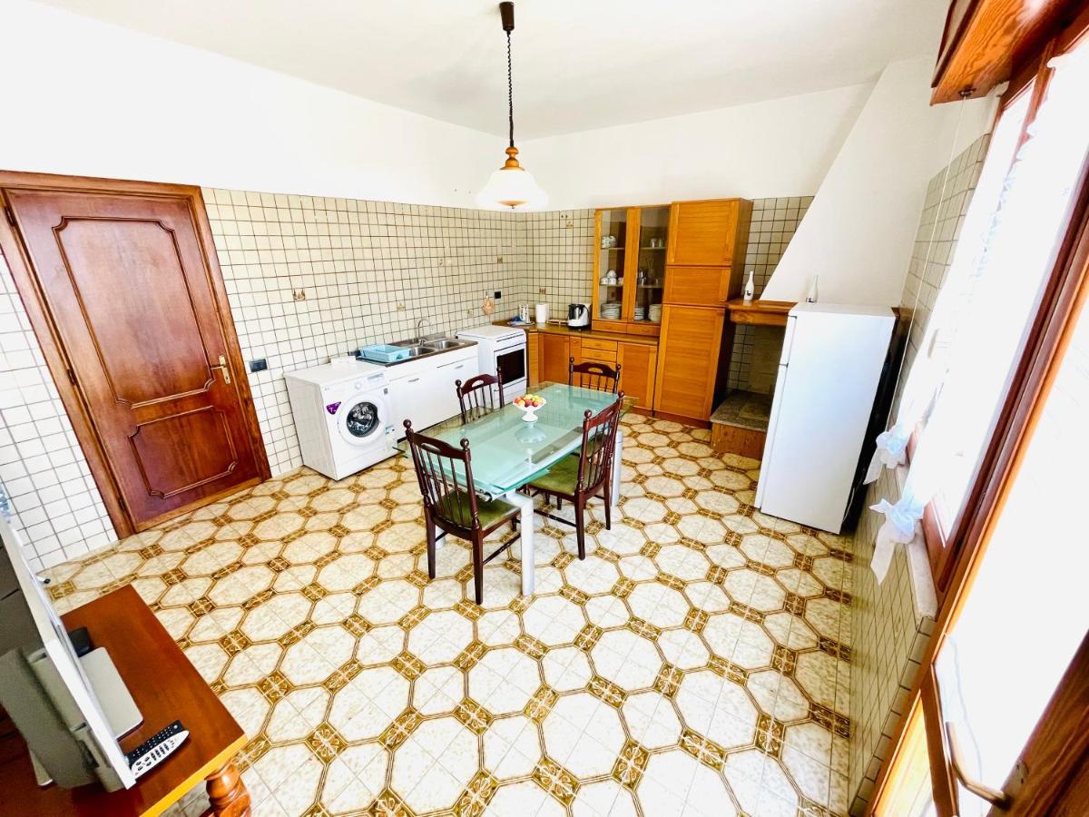 הוילה פולה Sa Domu Zara - Ampia Casa Con Terrazzo מראה חיצוני תמונה